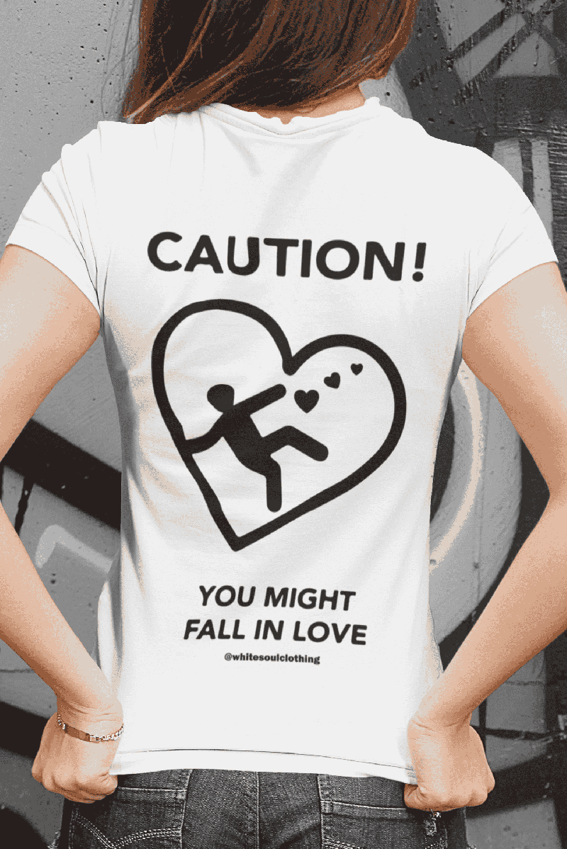 Φωτογραφία από Caution You might fallin love Tee