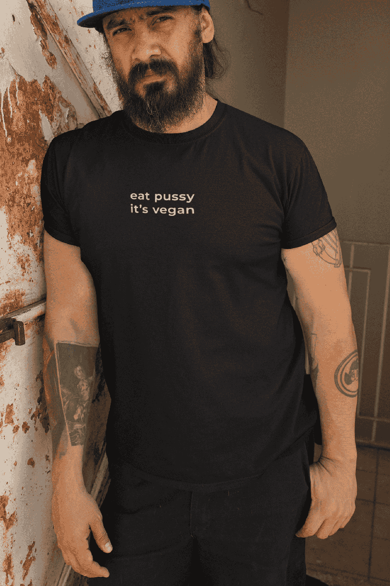 Φωτογραφία από Eat pussy its vegan Tee